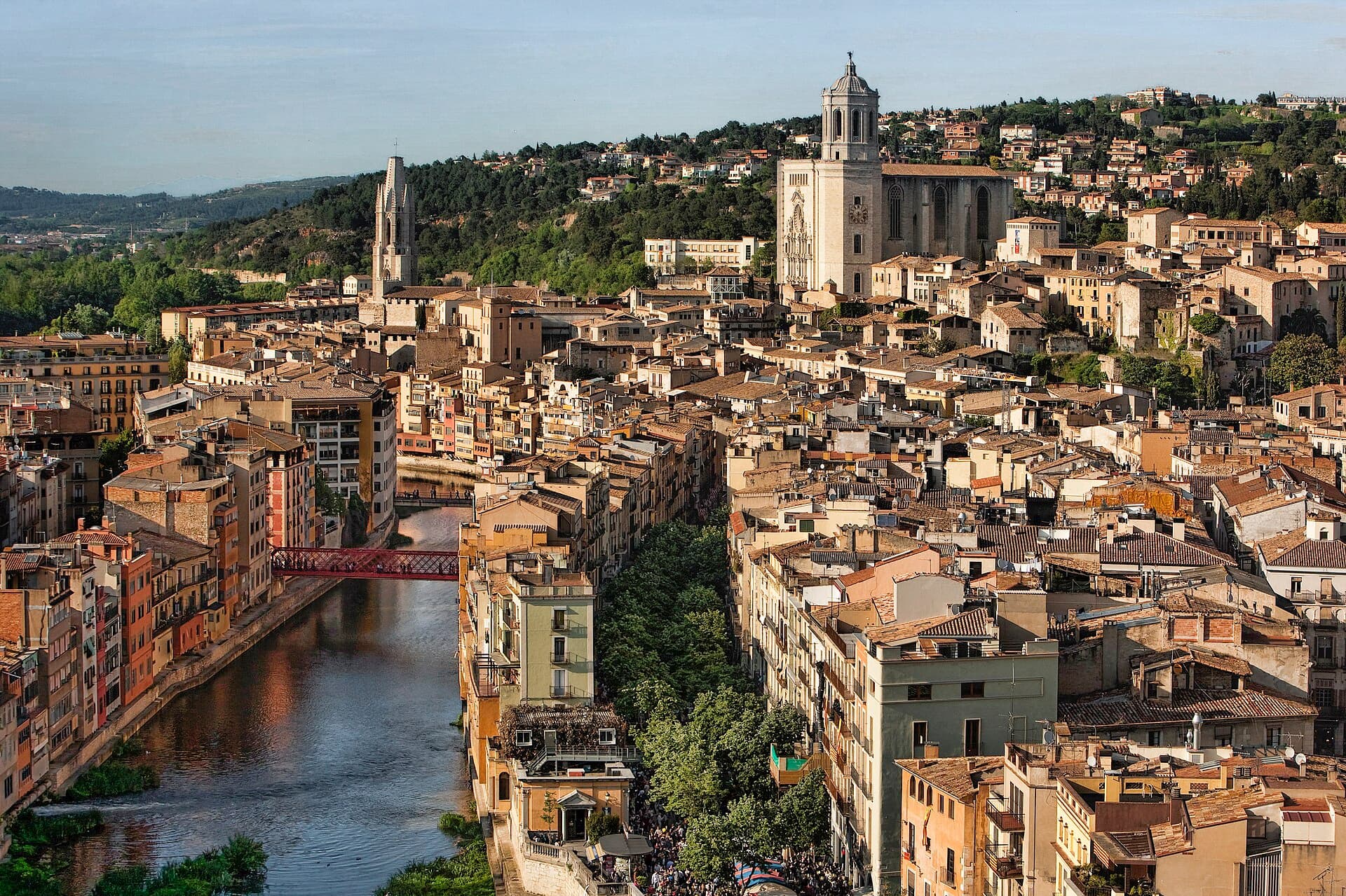Girona: Medieval Walls and the Jewish Quarter